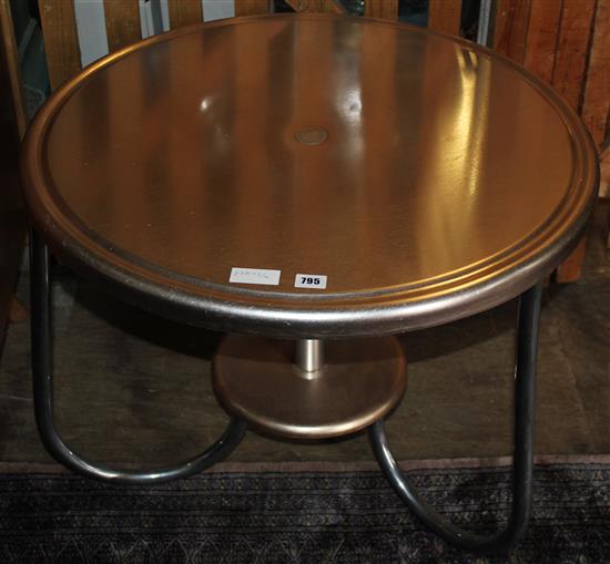 Metal circular table